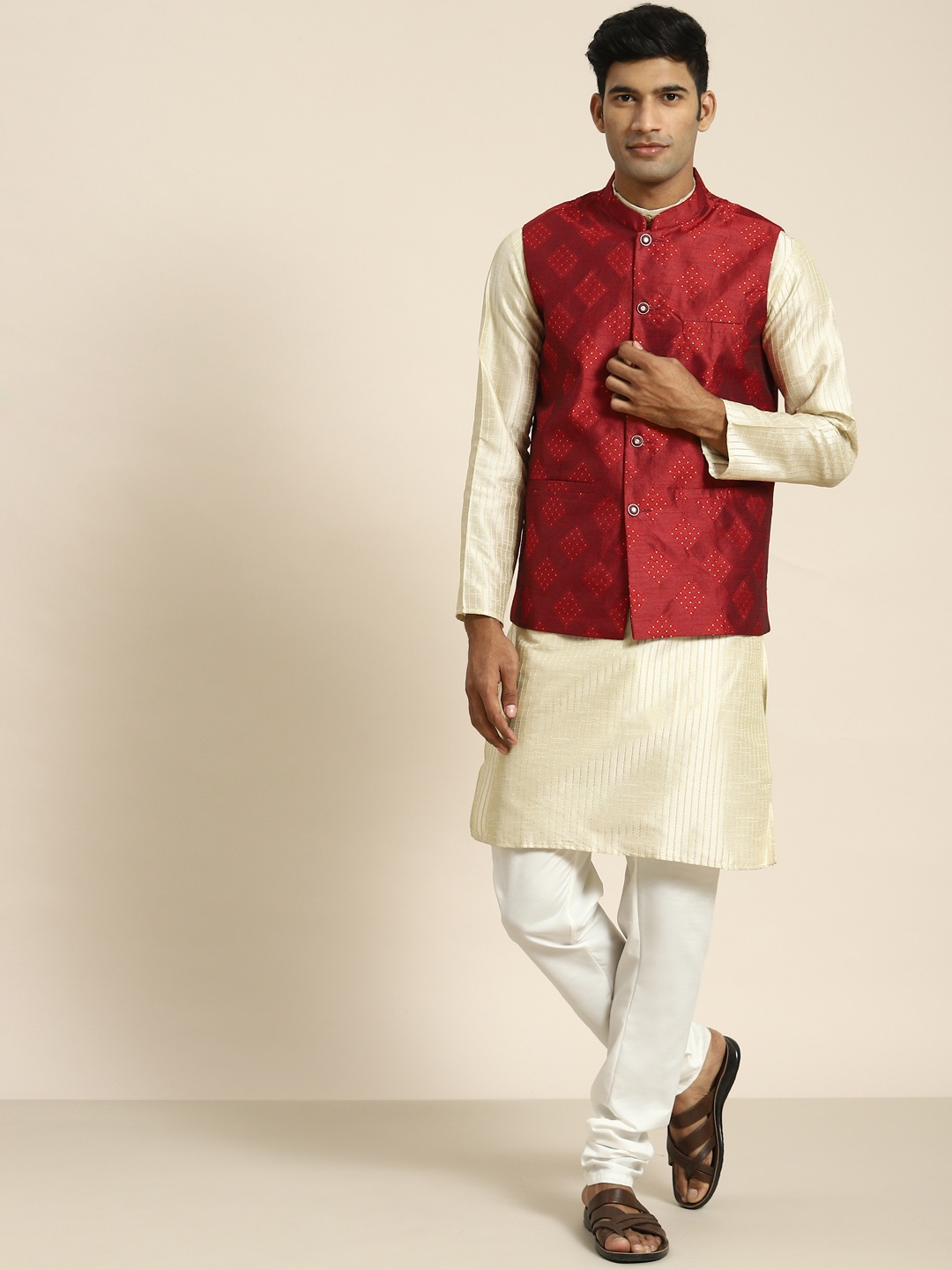 

SOJANYA Men Cream-Coloured Kurta with Churidar