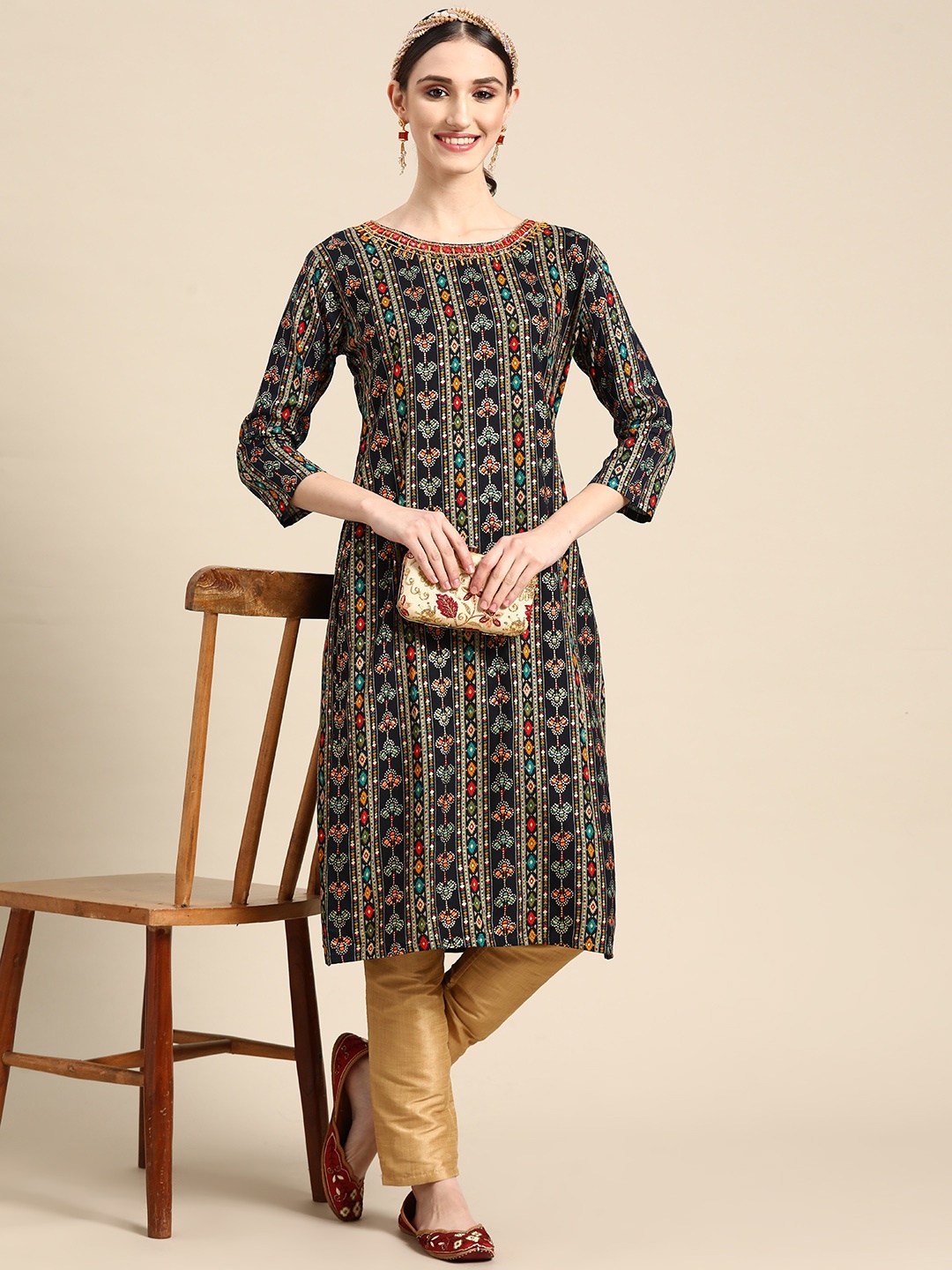 

Sangria Women Blue Ethnic Motifs Embroidered Kurta