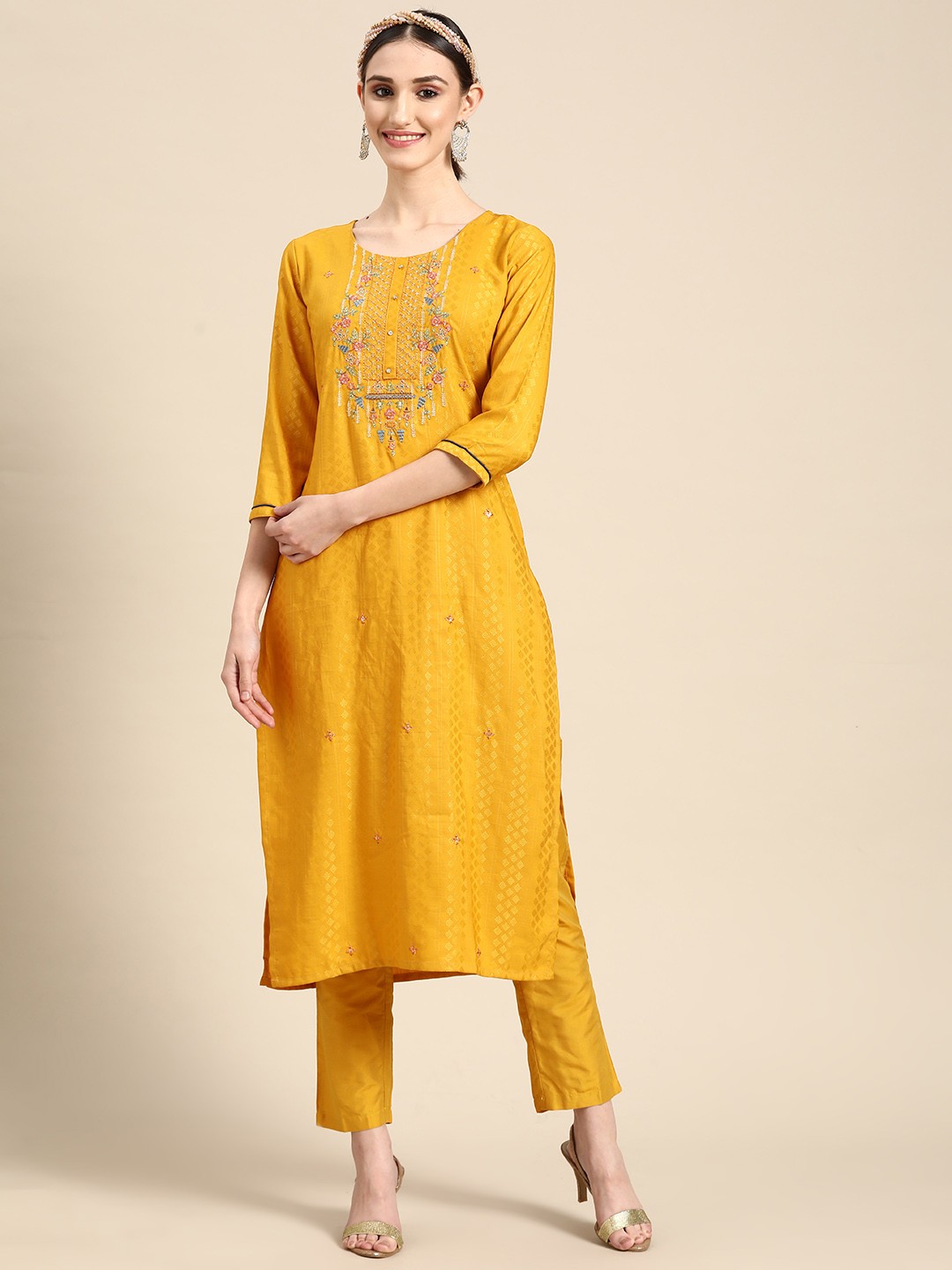 

Sangria Women Mustard Yellow Floral Embroidered Thread Work Kurta