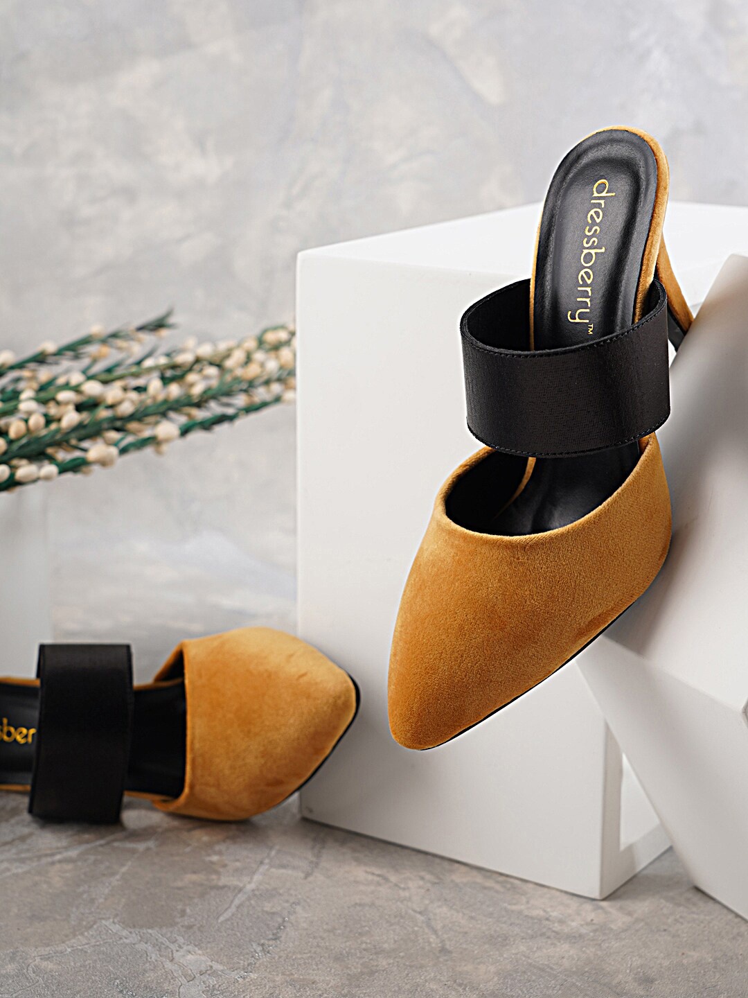 

DressBerry Women Yellow Textured Velvet Mules