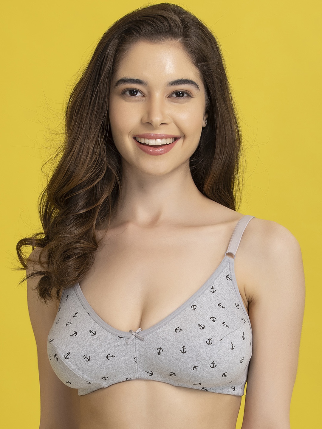 

Clovia Grey & Black Graphic Printed Plunge Bra