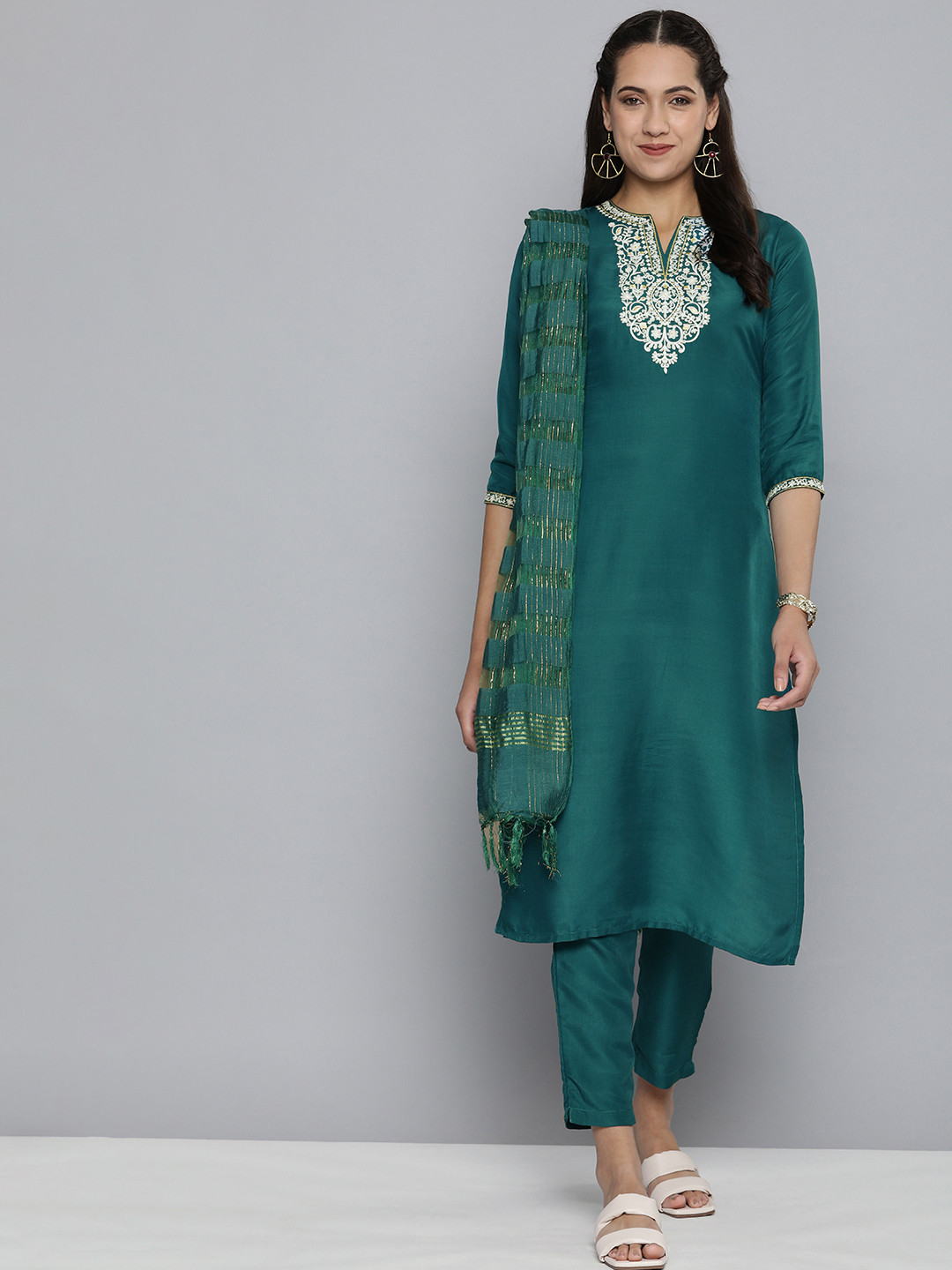 

HERE&NOW Women Embroidered Kurta with Trousers & With Dupatta, Teal