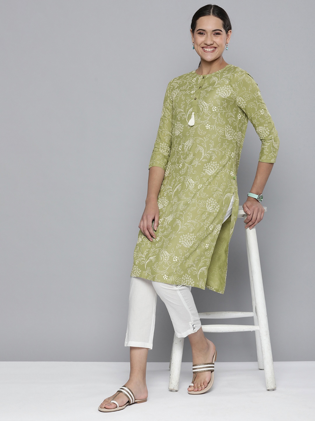 

HERE&NOW Women Green Floral Printed Kurta