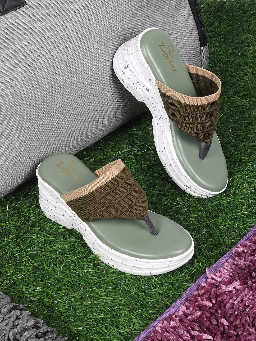 

ZAPATOZ Girls Green & Brown Wedge Heels