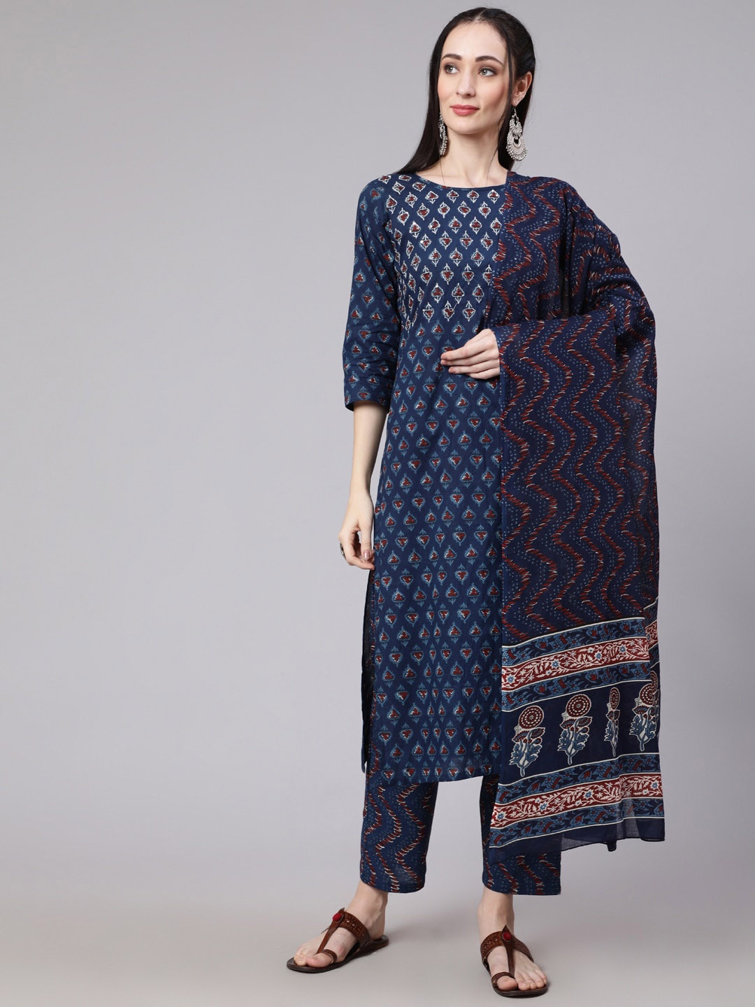 

THE NKS PLUS Women Blue Floral Printed Pure Cotton Kurta with Trousers & Dupatta