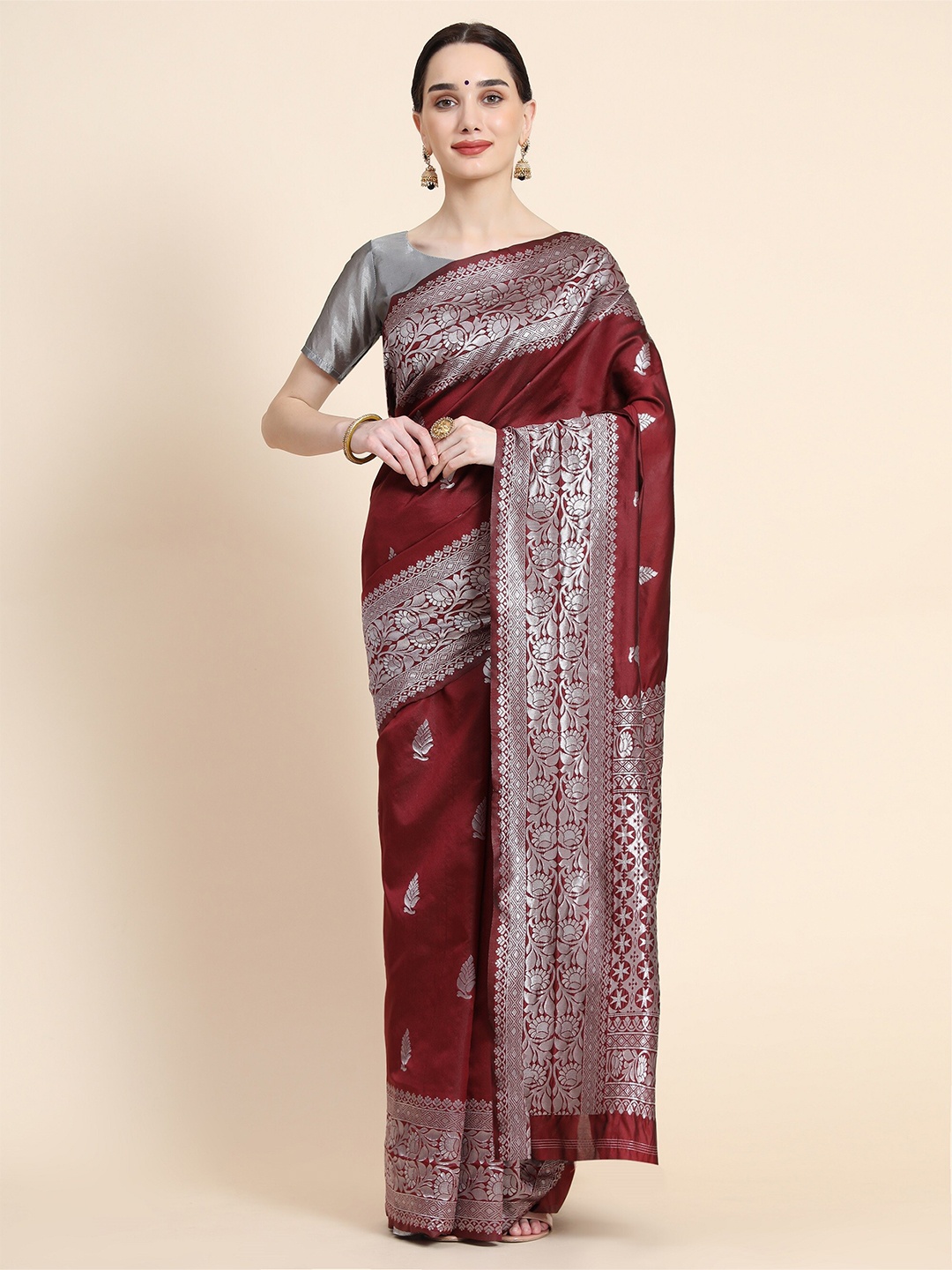 

AVANTIKA FASHION Maroon & Gold-Toned Ethnic Motifs Zari Pure Silk Banarasi Saree