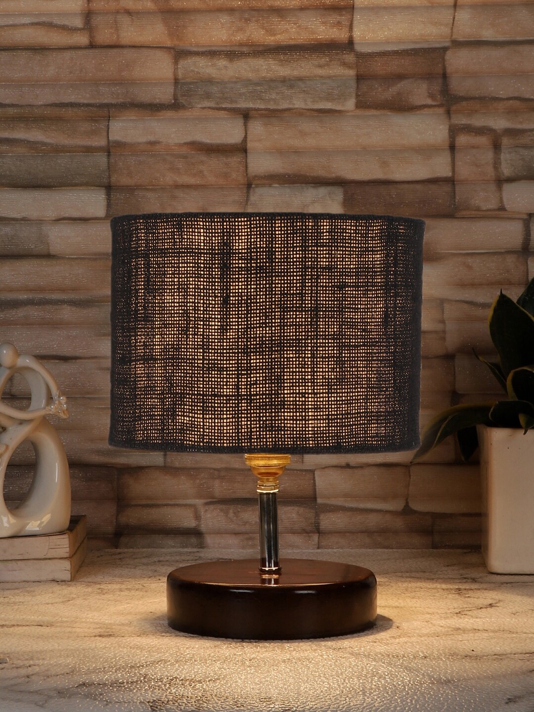 

Devansh Black & Brown Solid Table Lamps