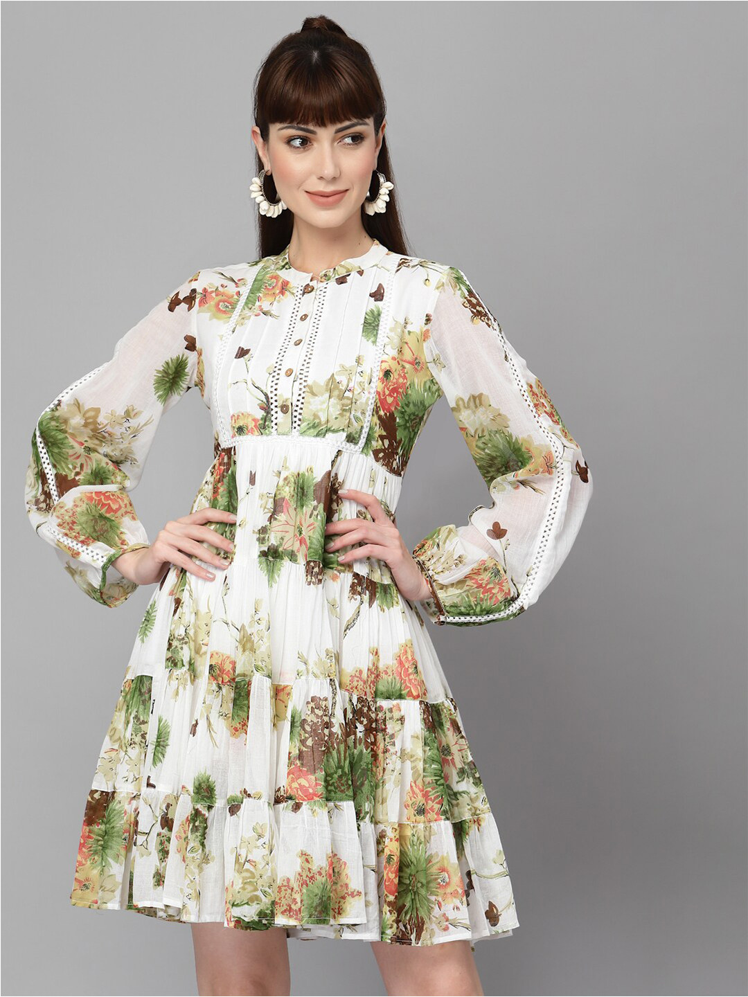 

Ragavi Women White & Green Floral Cotton Dress
