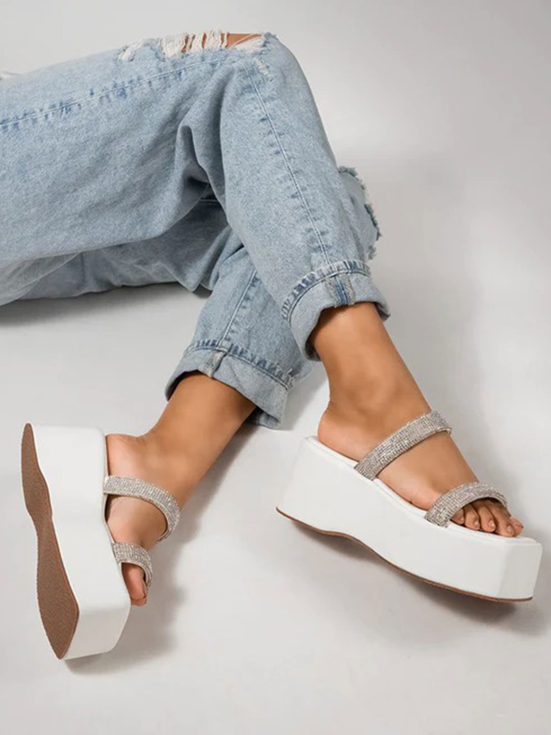 

Shoetopia White Wedge Heels