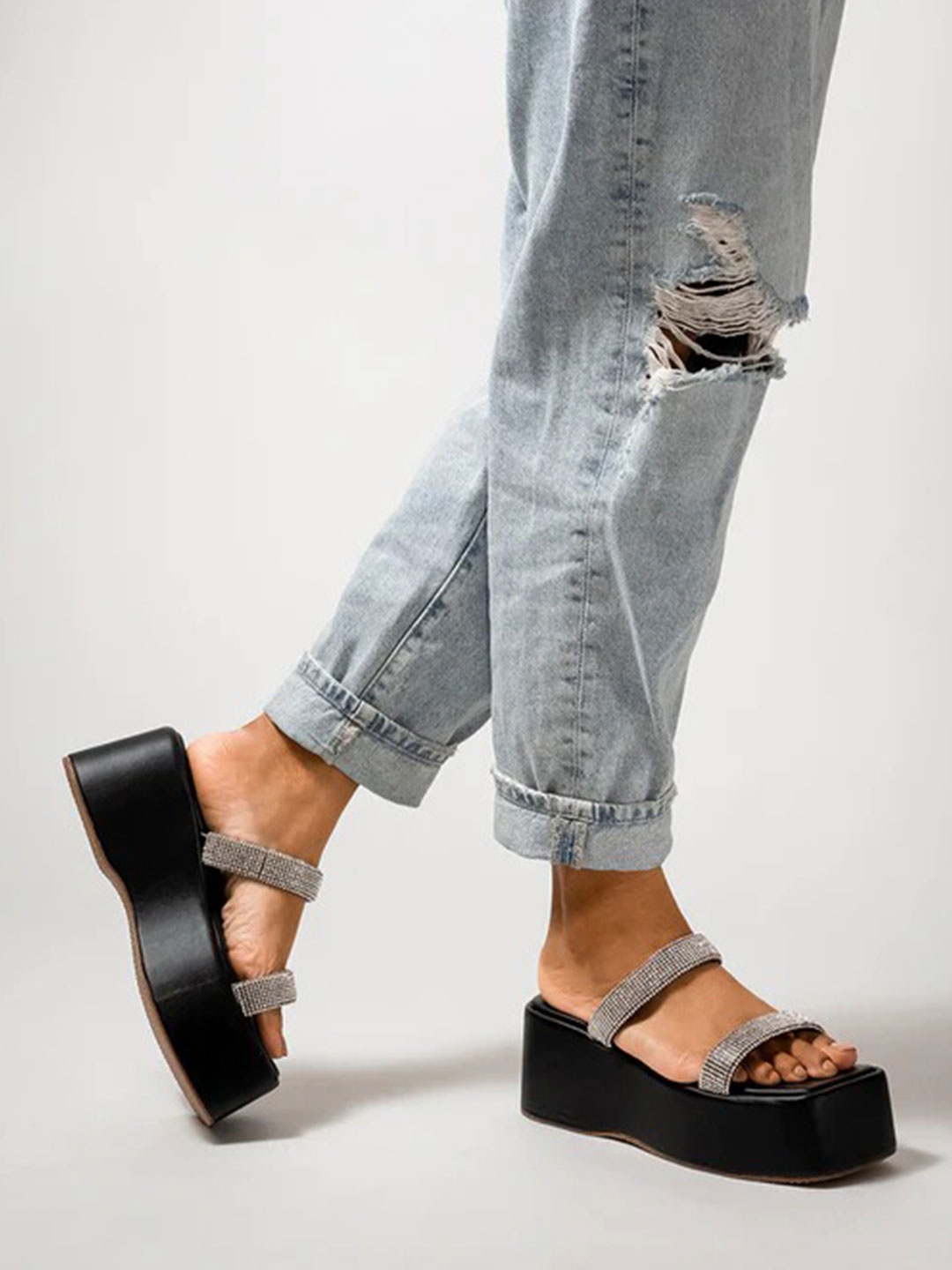 

Shoetopia Black Printed Block Heels