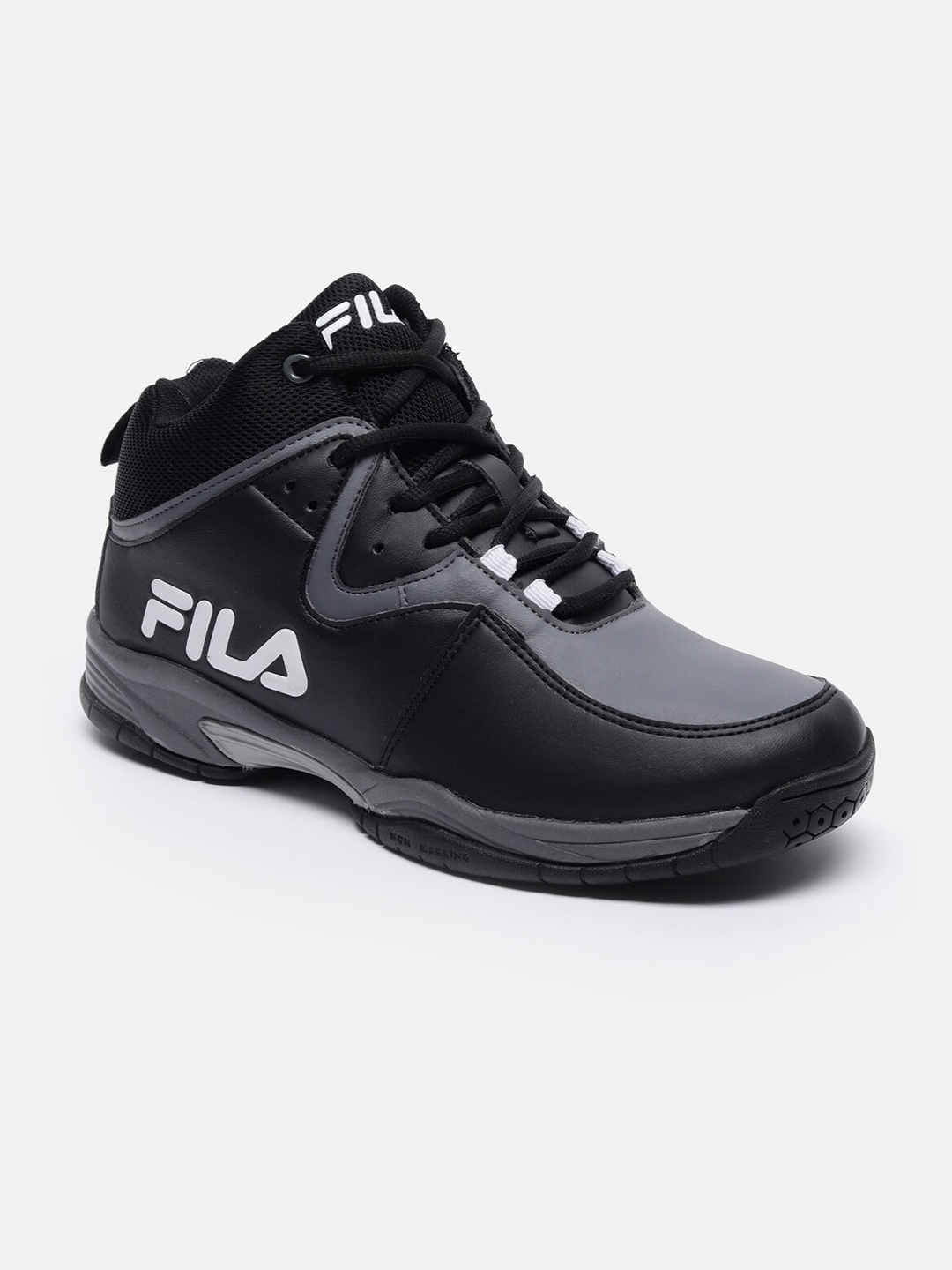 

FILA Men Black Basketball Non-Marking Shoes