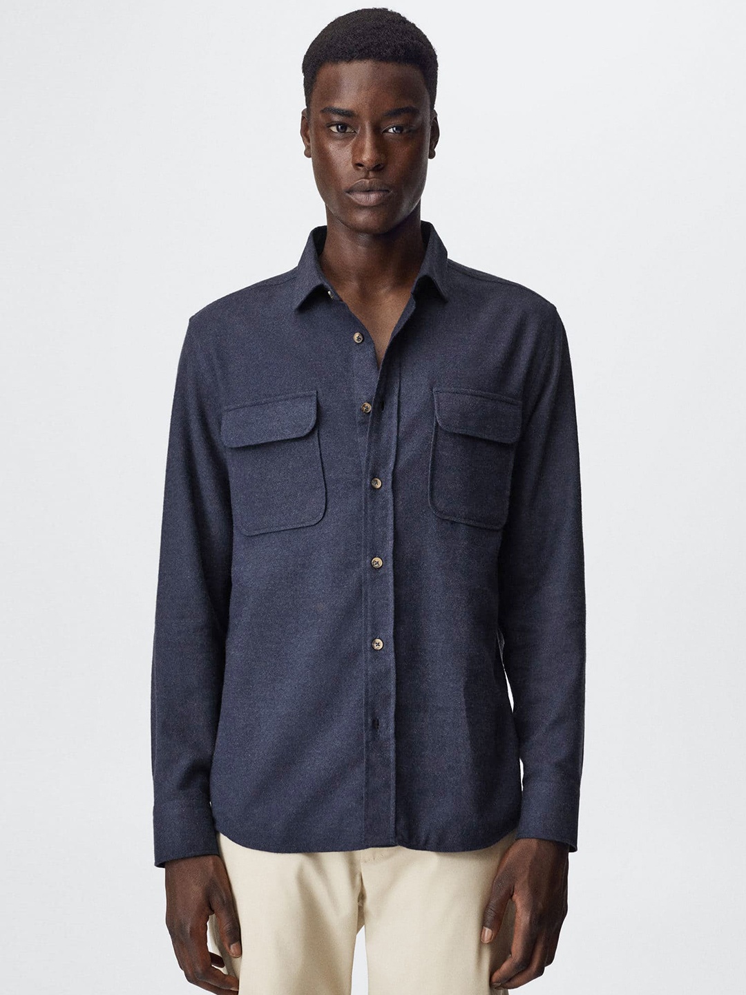 

MANGO MAN Navy Blue Solid Sustainable Pure Cotton Casual Shirt