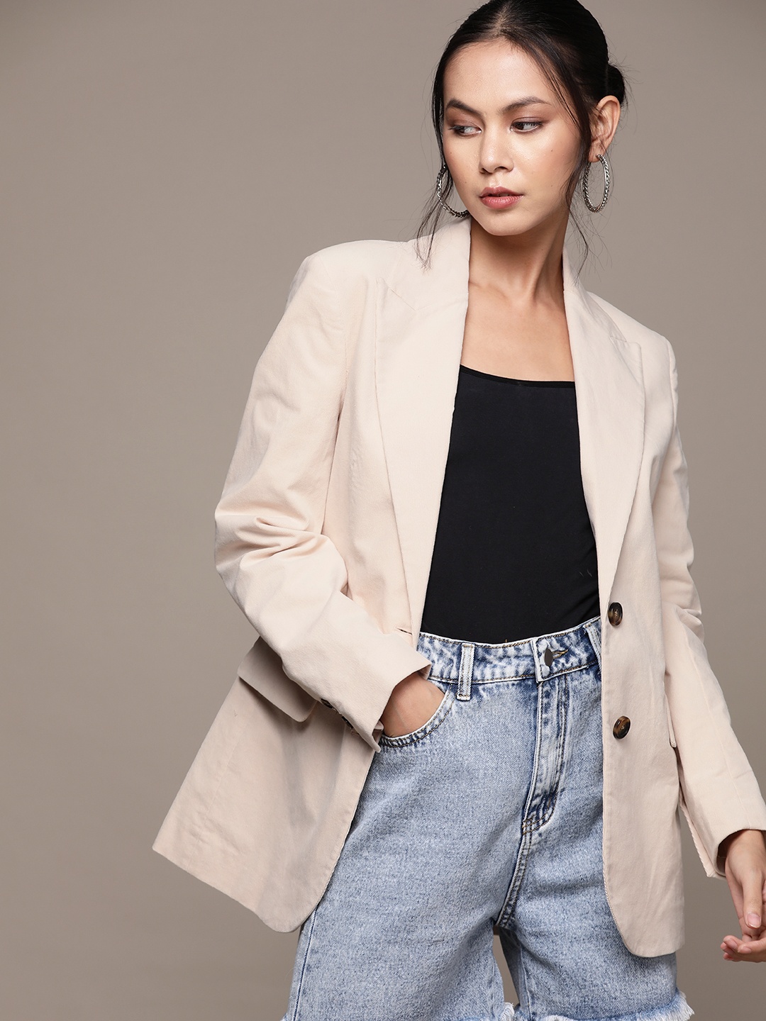 

MANGO Women Single Breasted Corduroy Sustainable Blazer, Off white