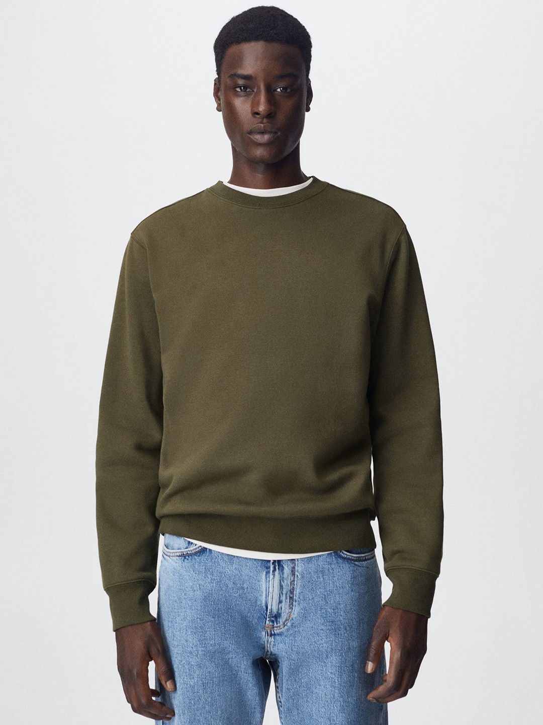 

MANGO MAN Olive Green Solid Sustainable Sweatshirt