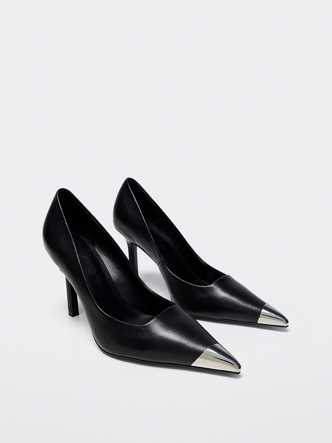 

MANGO Black Solid Sustainable Leather Pumps