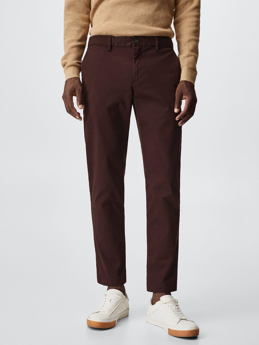 

MANGO MAN Burgundy Solid Slim Fit RegularTrousers