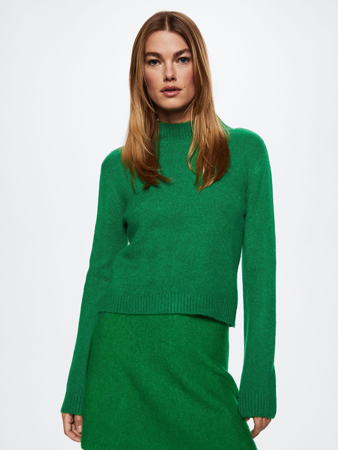 

MANGO Women Solid Sustainable Pullover, Green