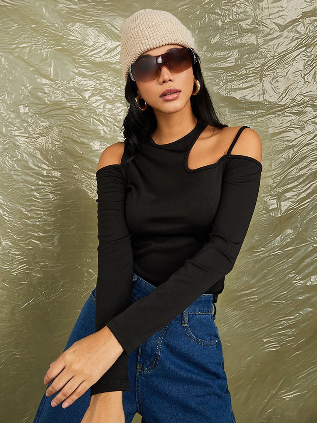 

Styli Round Neck Ribbed Top, Black