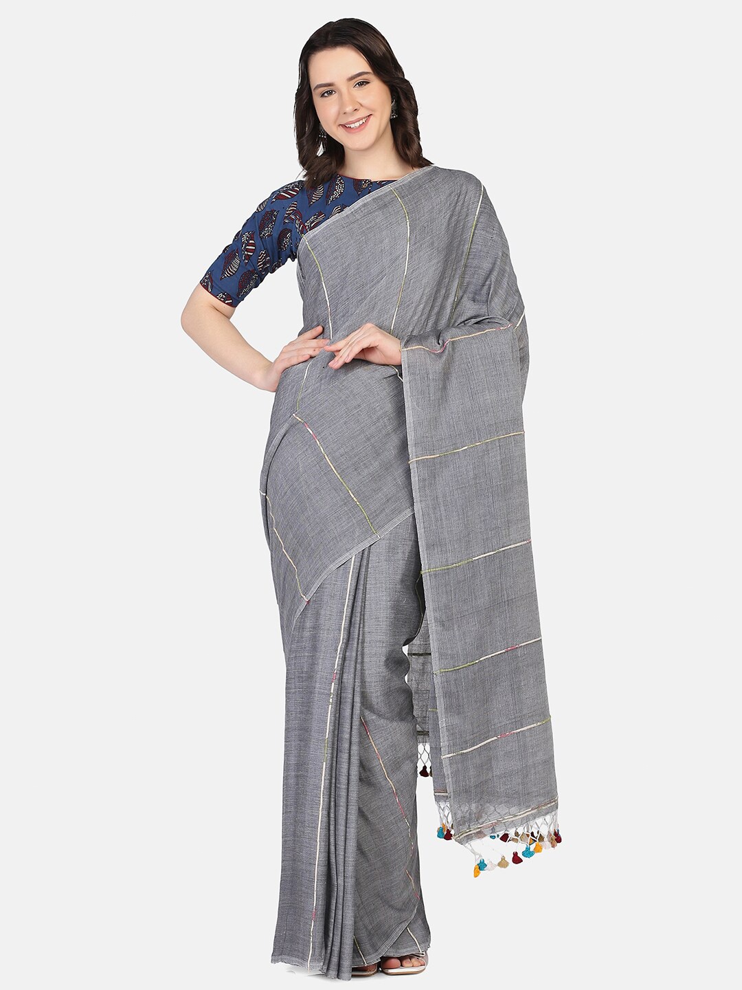 

THE WEAVE TRAVELLER Grey & Gold-Toned Woven Design Zari Saree