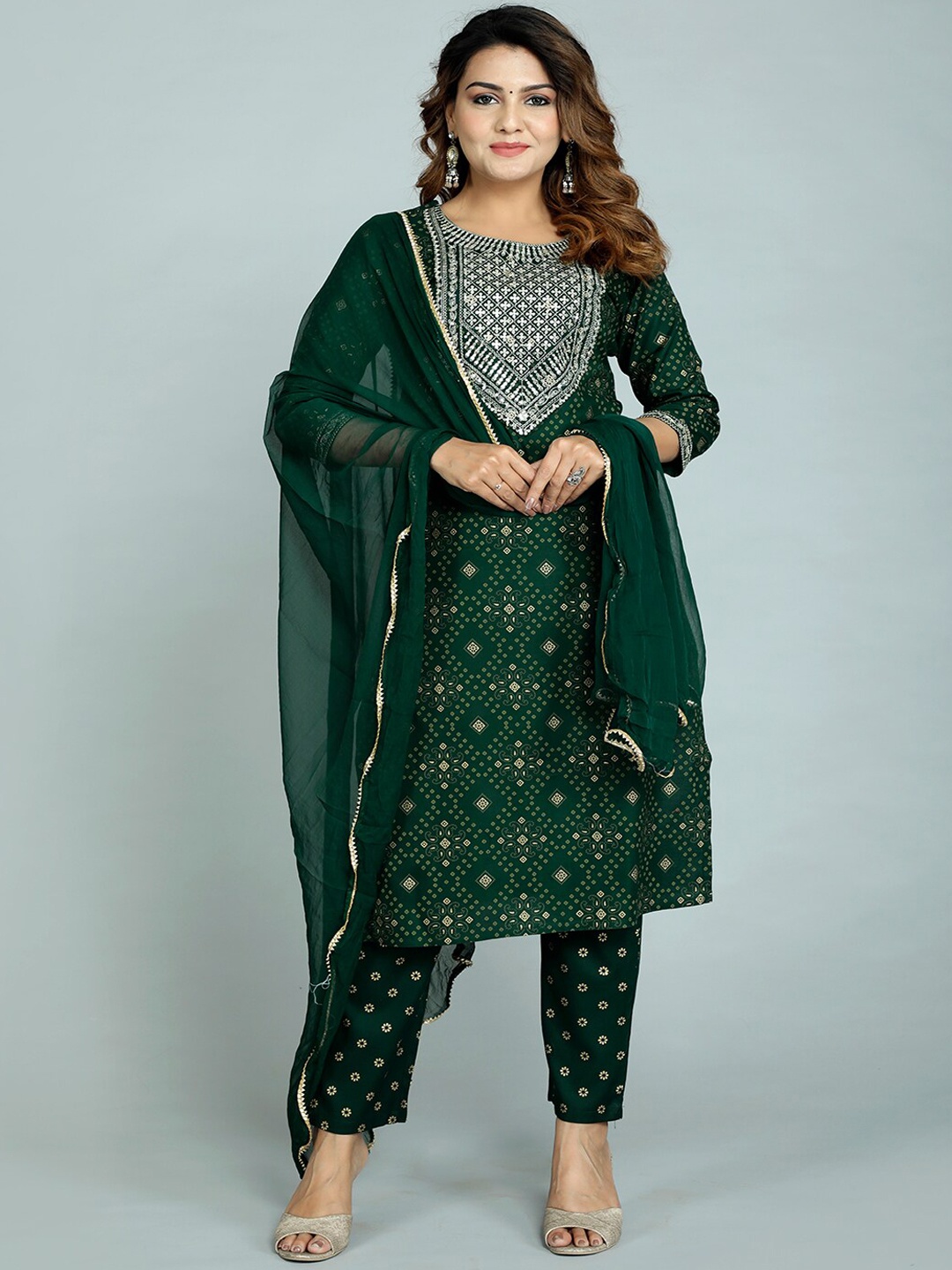 

gvs shoppe Women Green Ethnic Motifs Thread Work Kurta with Trousers & Dupatta