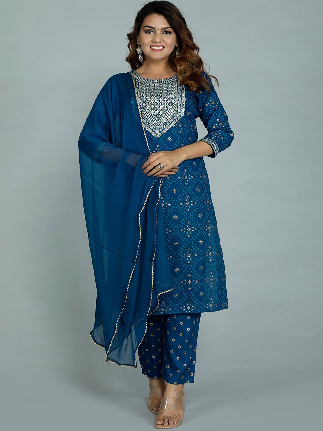 

gvs shoppe Women Blue Ethnic Motifs Thread Work Kurta with Trousers & Dupatta