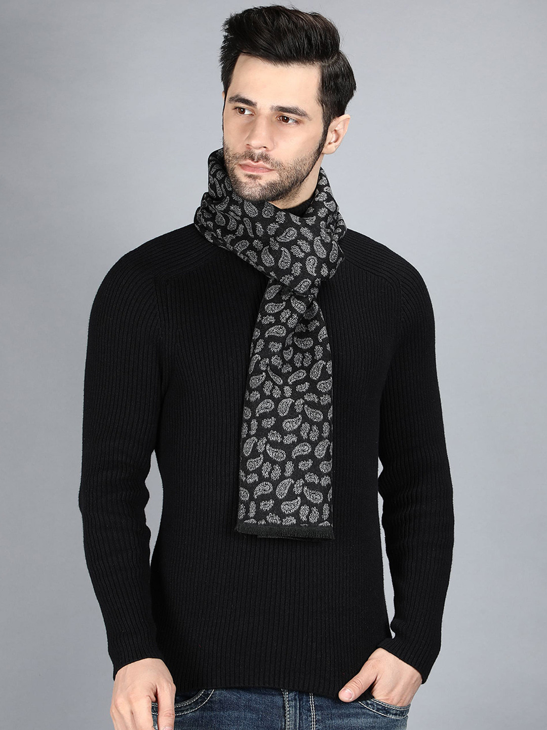 

Alvaro Castagnino Men Black & White Printed Merino Wool Muffler