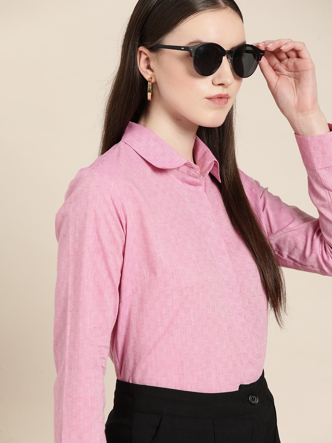 

Hancock Pink Self Design Regular Fit Formal Shirt