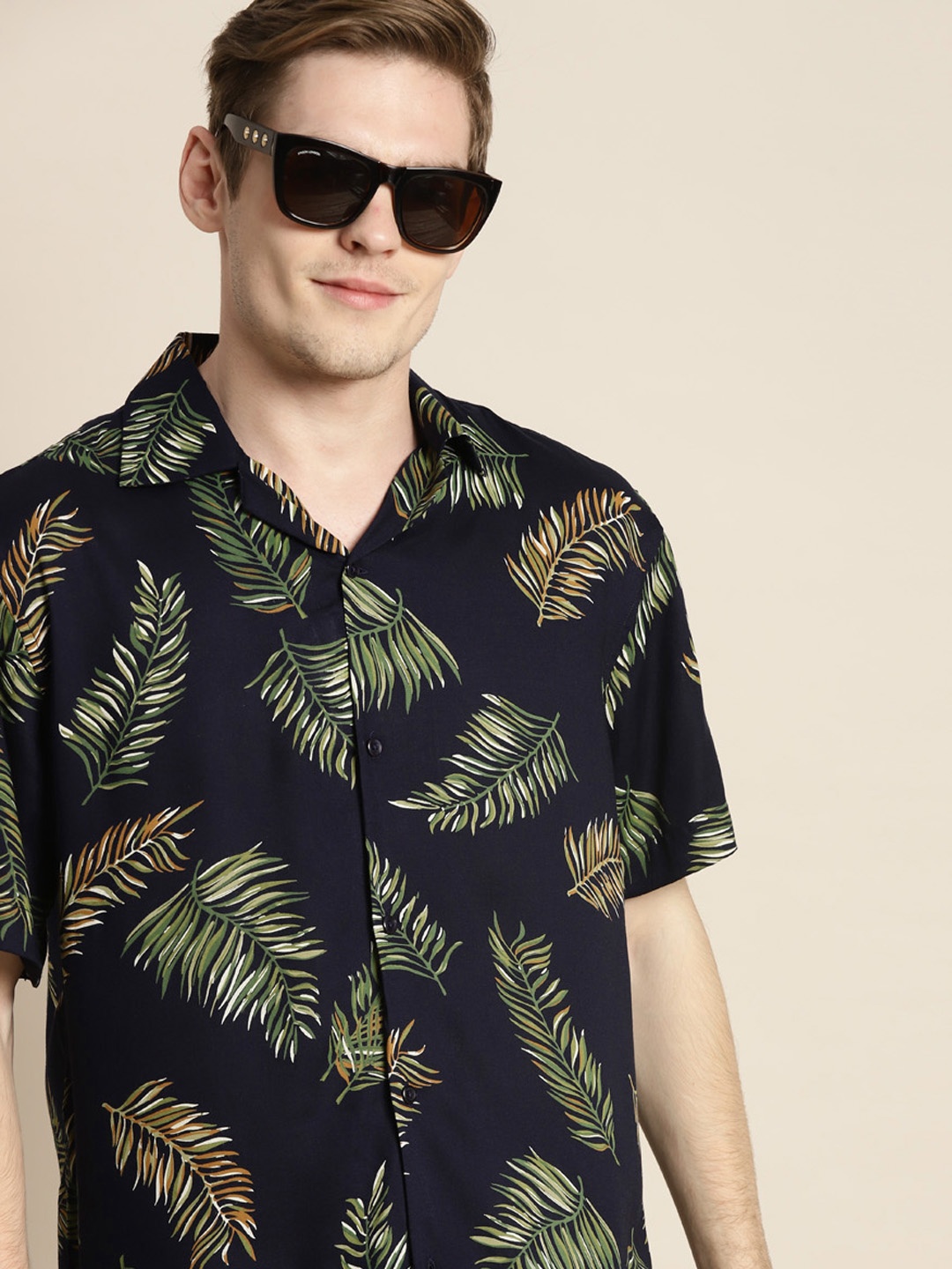 

Hancock Men Navy Blue Relaxed Floral Printed Casual Shirt