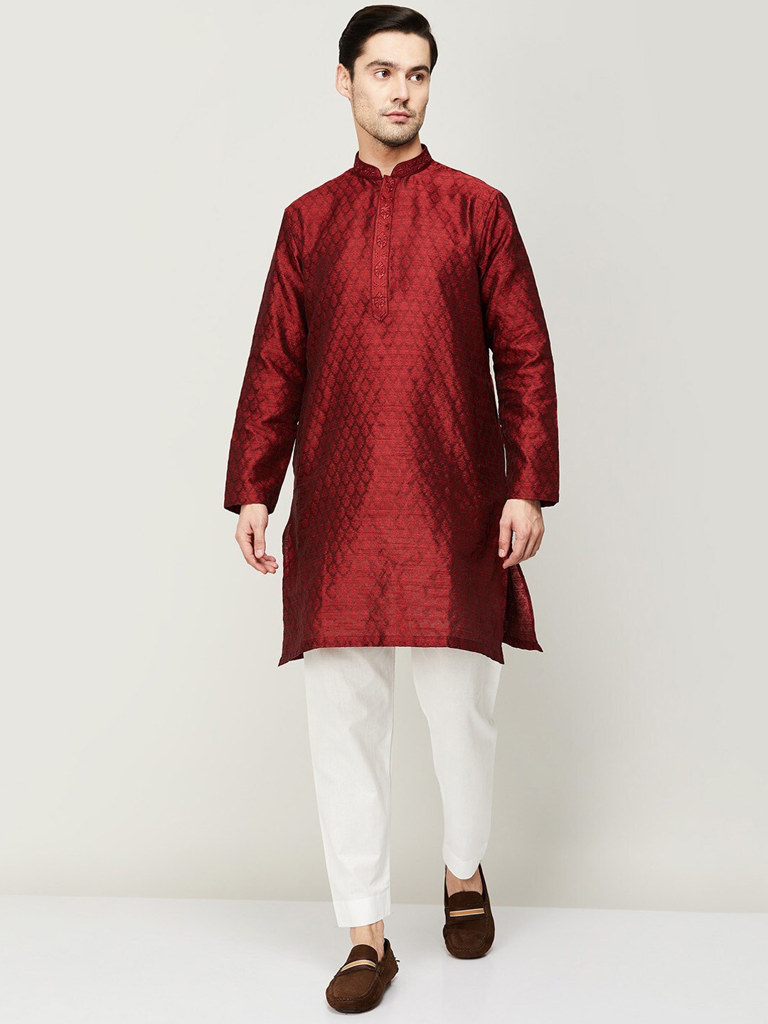 

Melange by Lifestyle Men Red Ethnic Motifs Thread Work Kurta with Pyjamas