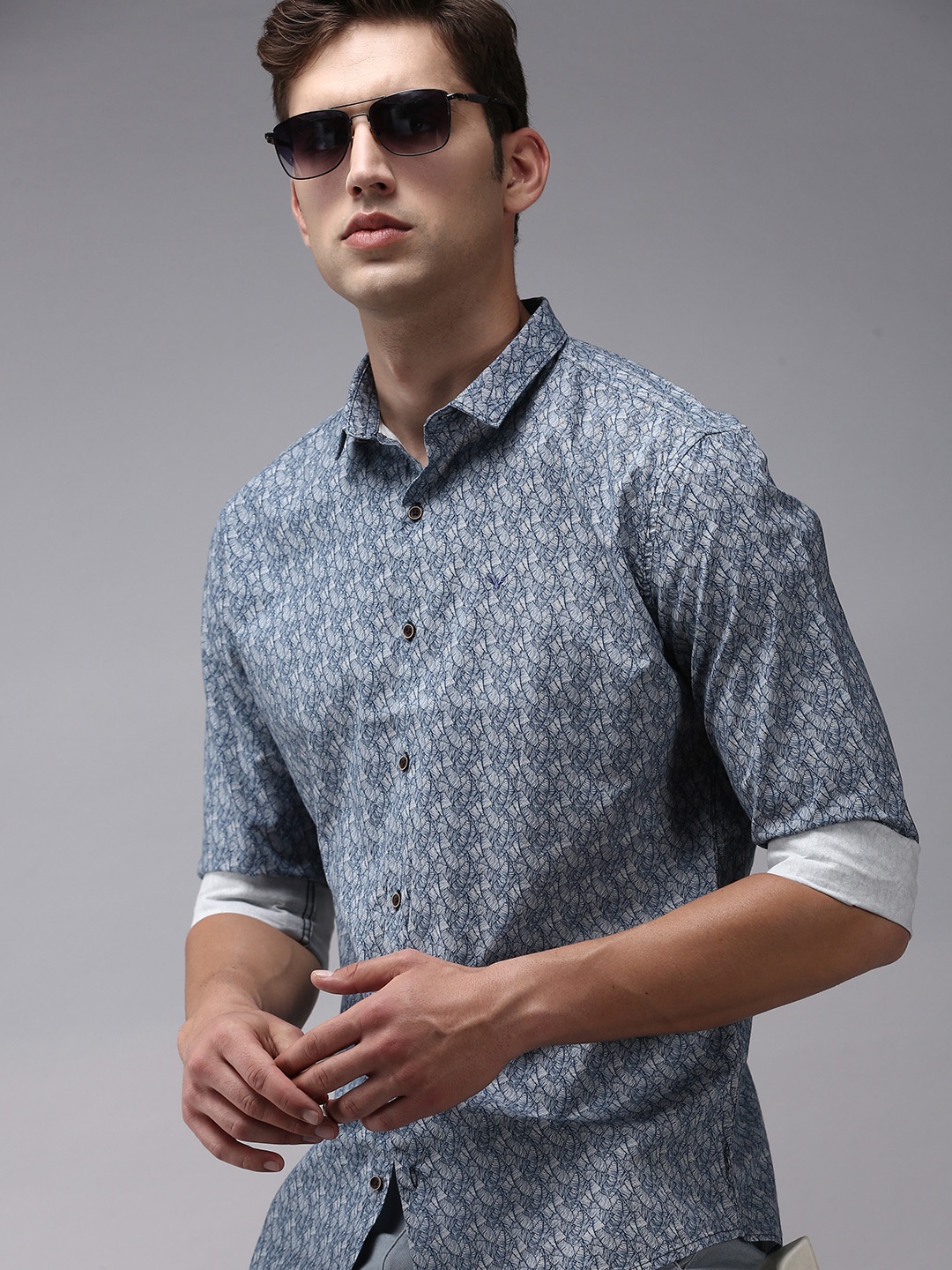 

SHOWOFF Men Comfort Printed Cotton Casual Shirt, Navy blue