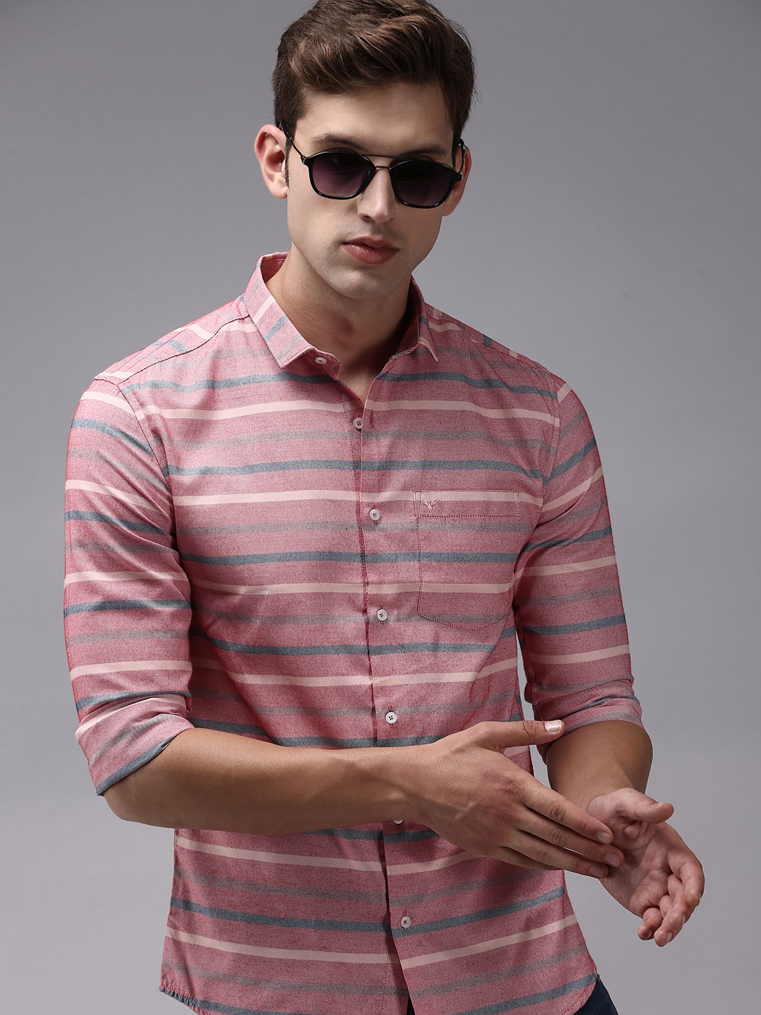 

SHOWOFF Men Pink Classic Horizontal Striped Cotton Casual Shirt