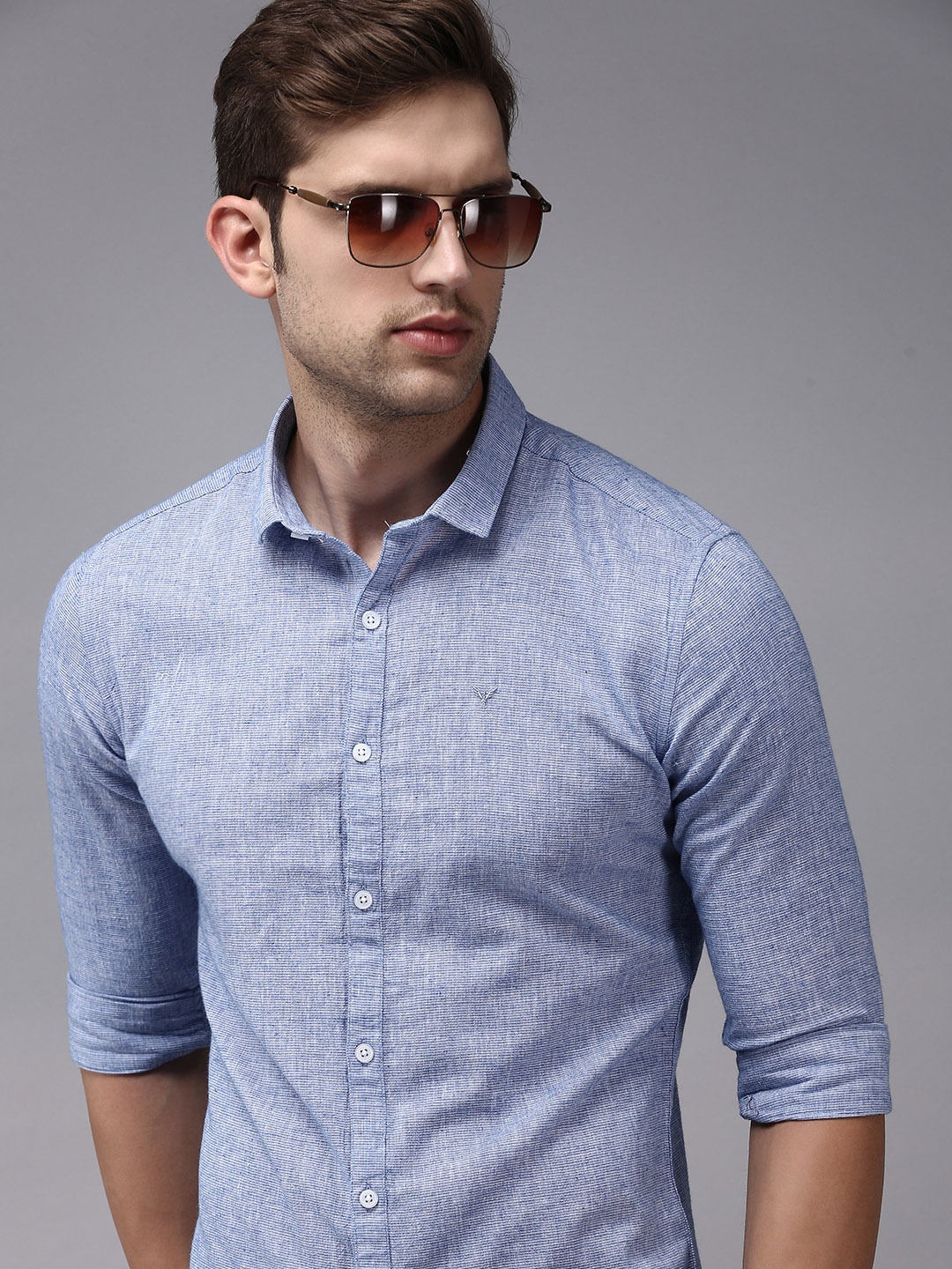 

SHOWOFF Men Blue Classic Cotton Casual Shirt