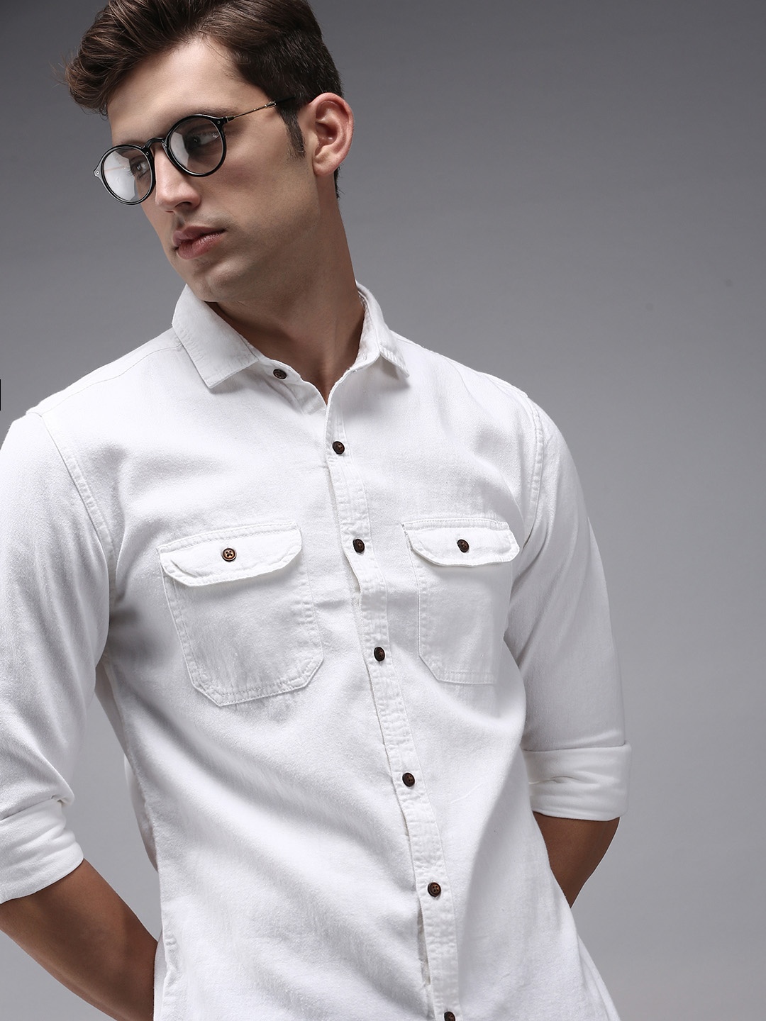 

SHOWOFF Men White Classic Cotton Casual Shirt