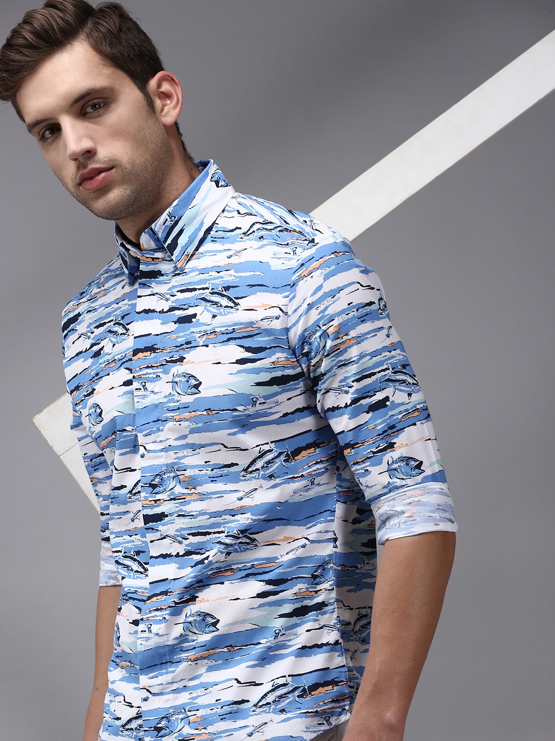 

SHOWOFF Men White Comfort Printed Cotton Casual Shirt
