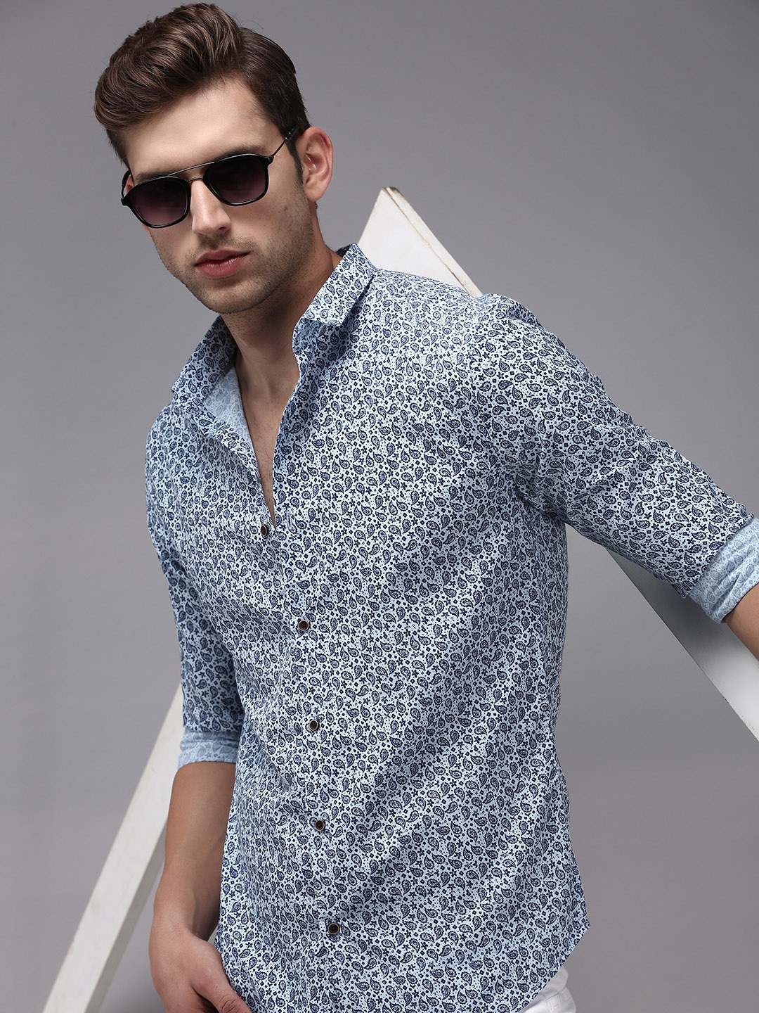 

SHOWOFF Floral Printed Spread Collar Comfort Cotton Casual Shirt, Navy blue
