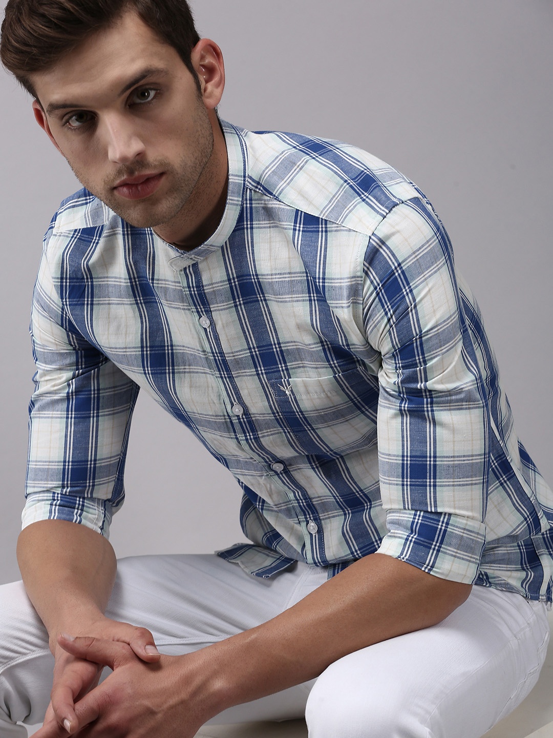 

SHOWOFF Men White & Blue Classic Tartan Checked Cotton Casual Shirt