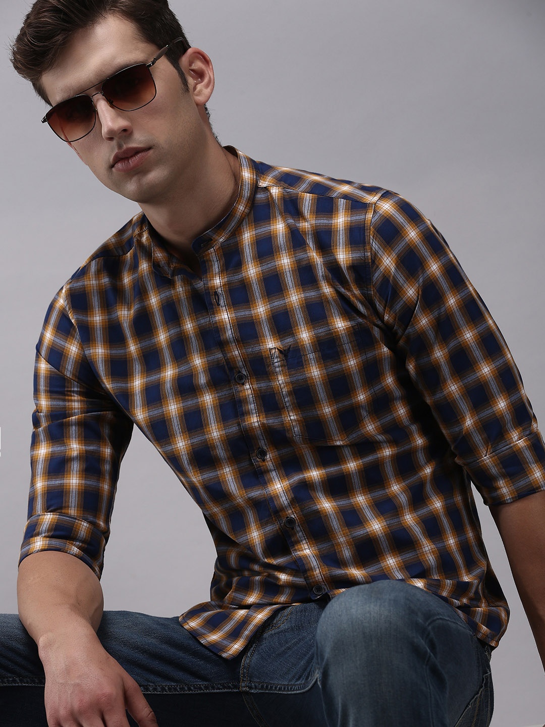 

SHOWOFF Men Classic Checked Cotton Casual Shirt, Navy blue