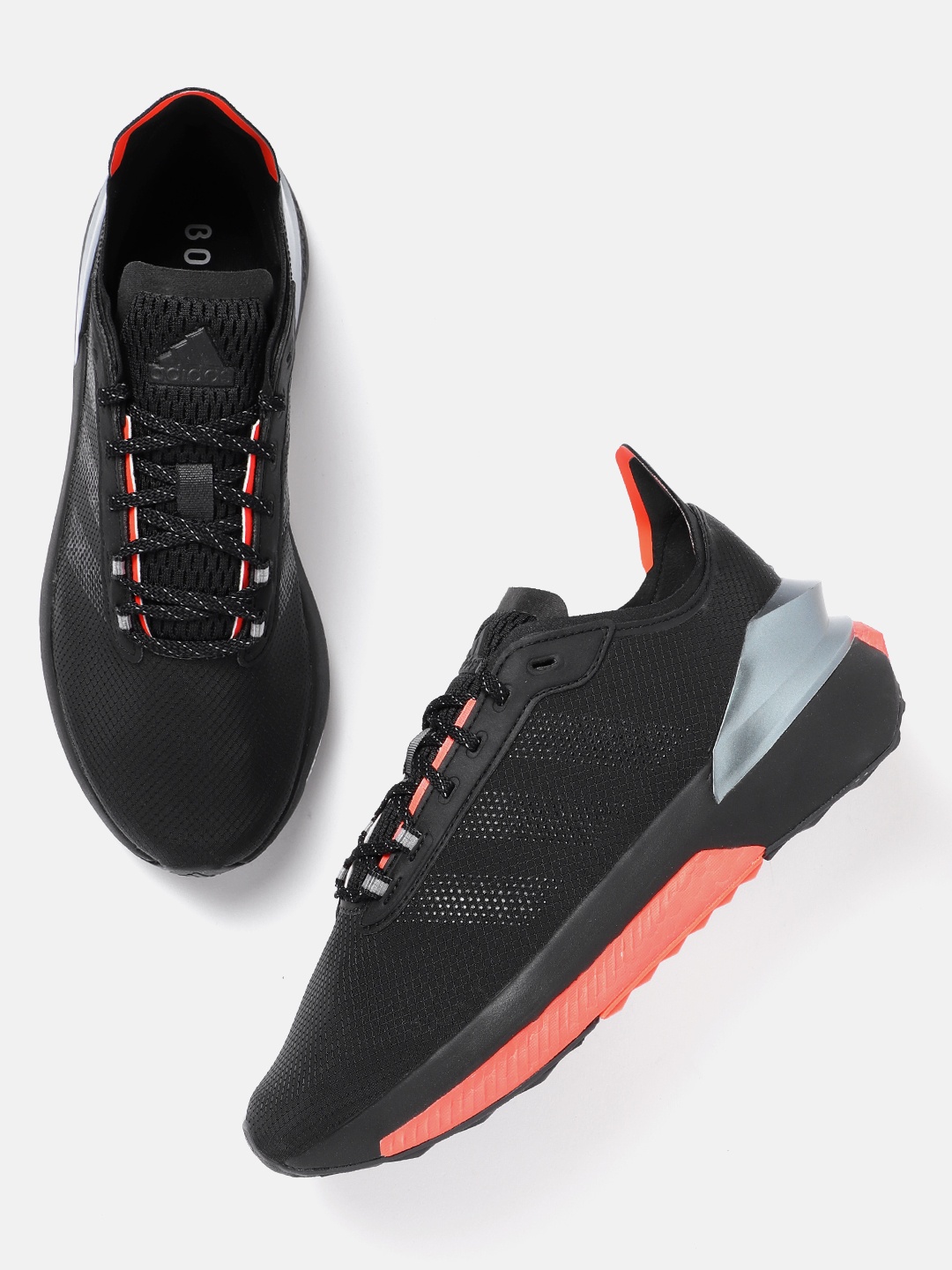 

ADIDAS Unisex Woven Design Avryn Running Shoes, Black
