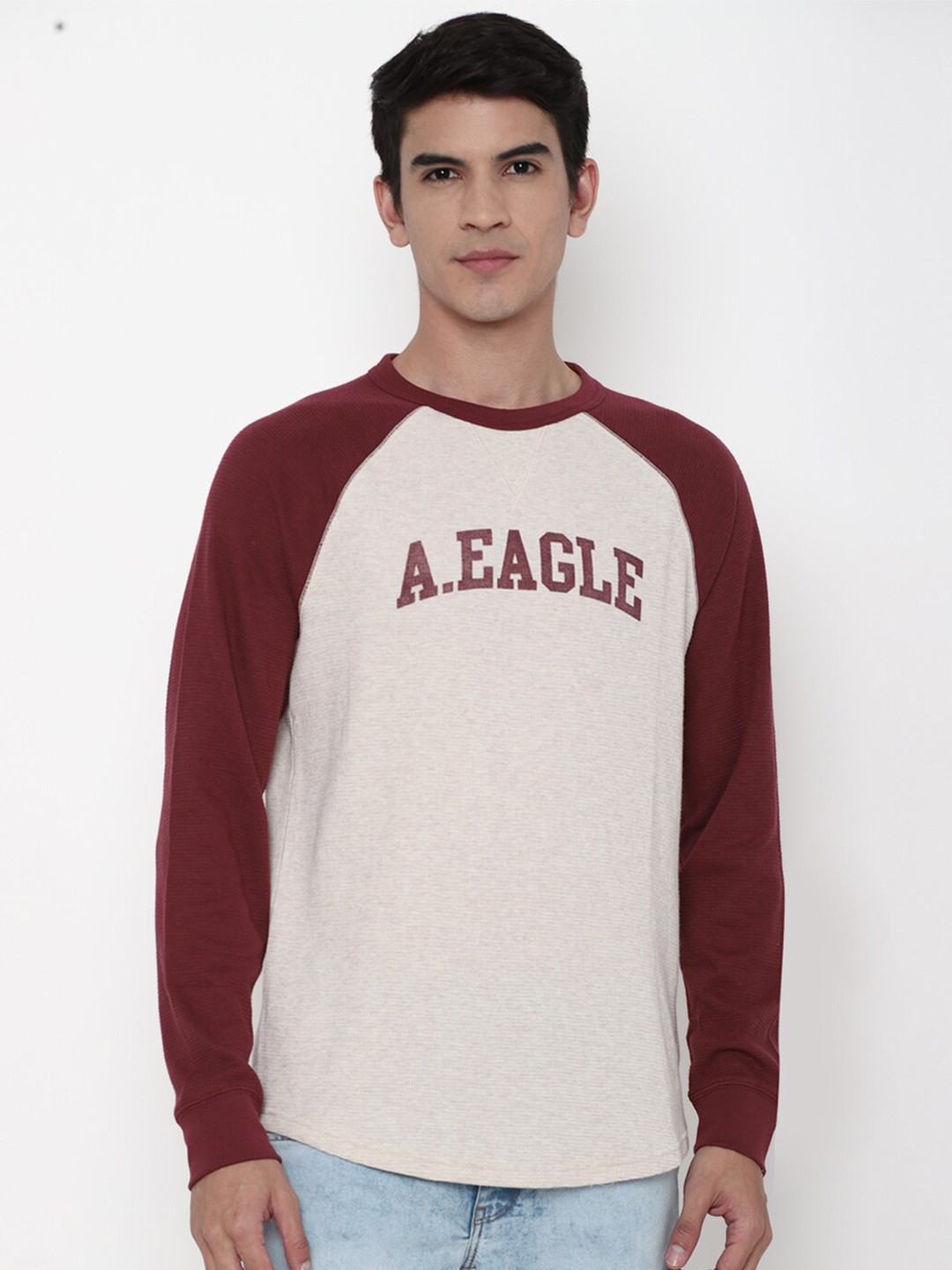 

AMERICAN EAGLE OUTFITTERS Men Red Colourblocked T-shirt