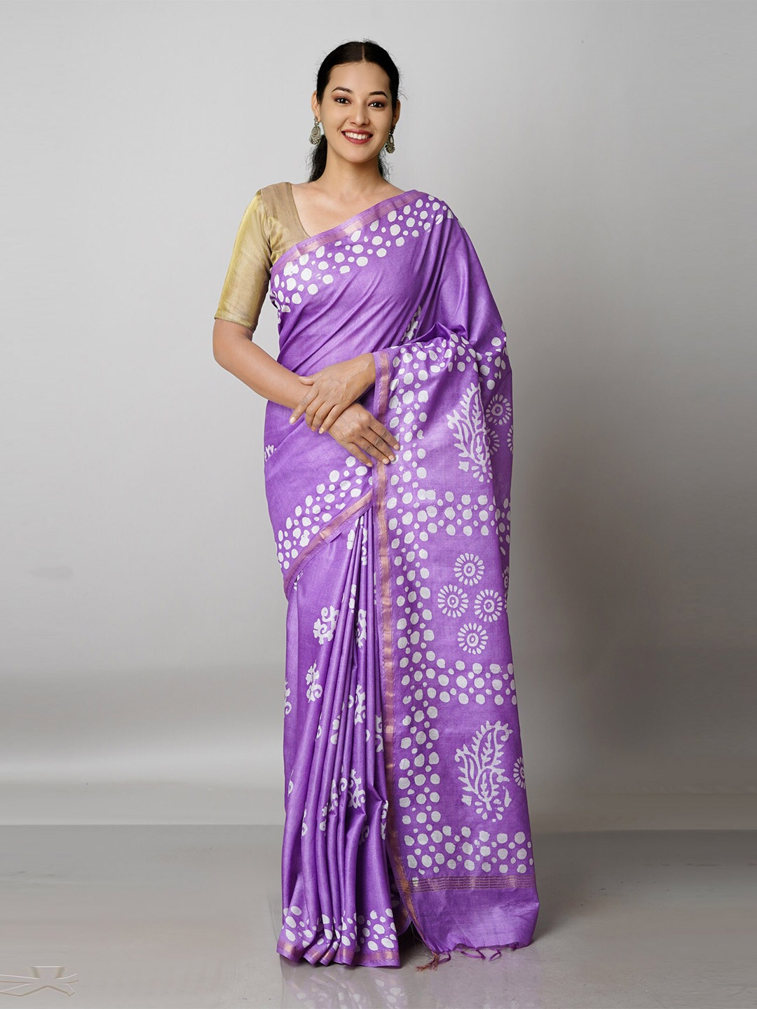 

Unnati Silks Lavender & White Batik Pure Silk Handloom Chanderi Saree