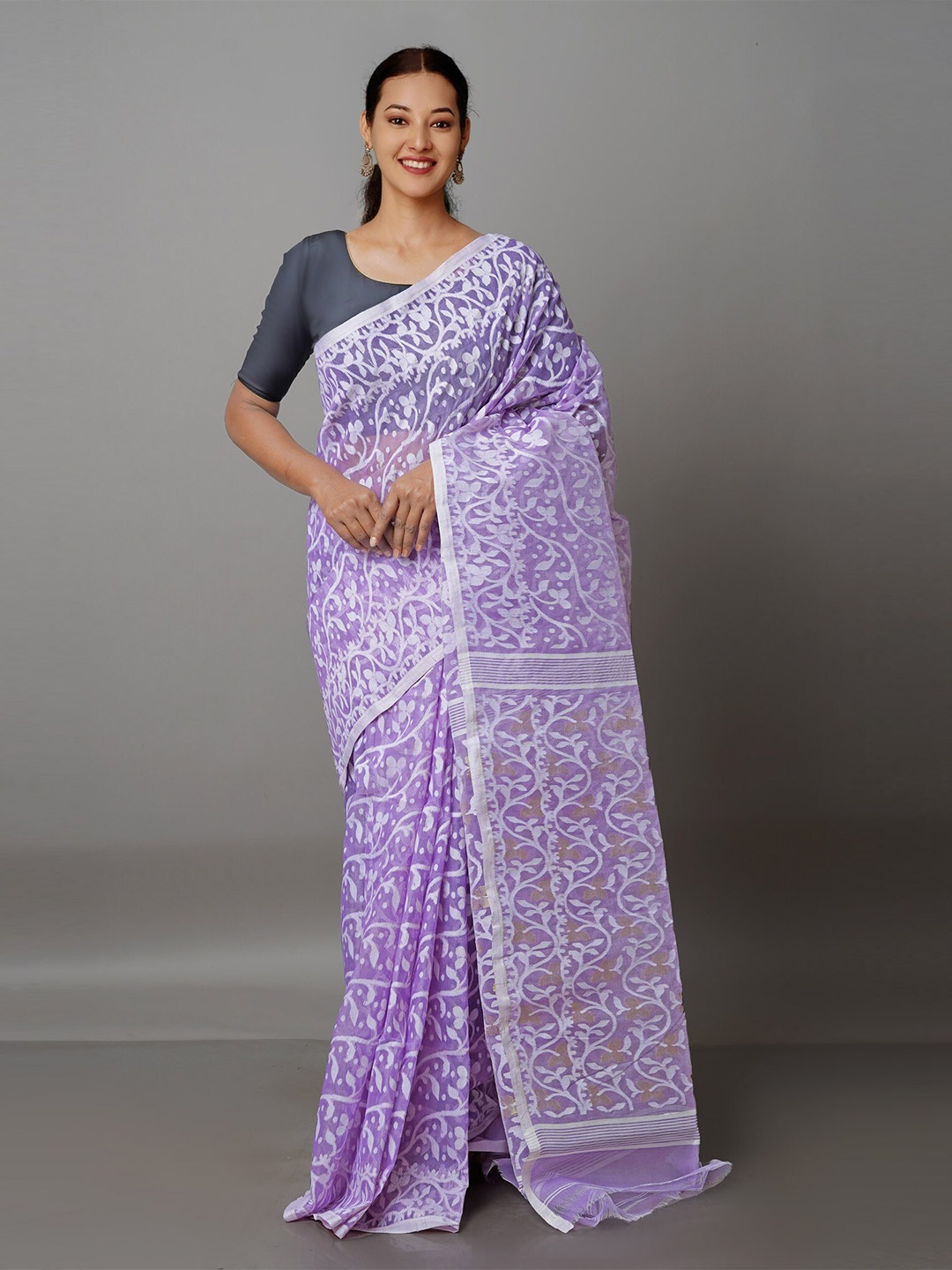 

Unnati Silks Lavender & White Floral Pure Cotton Handloom Jamdani Saree