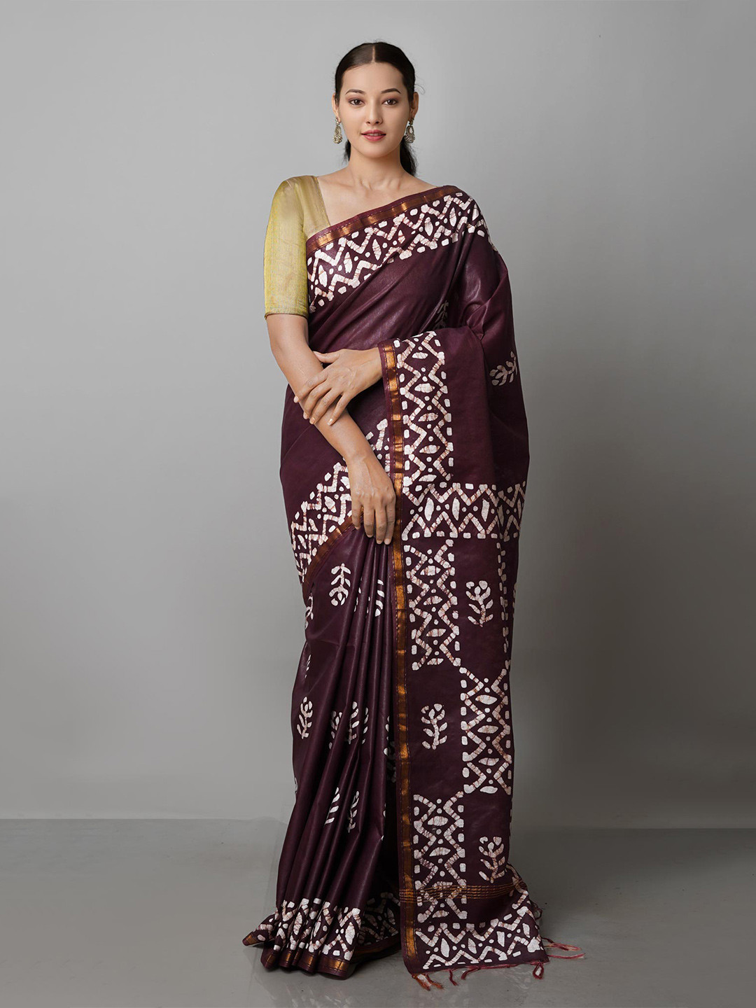 

Unnati Silks Brown & White Batik Pure Silk Handloom Chanderi Saree