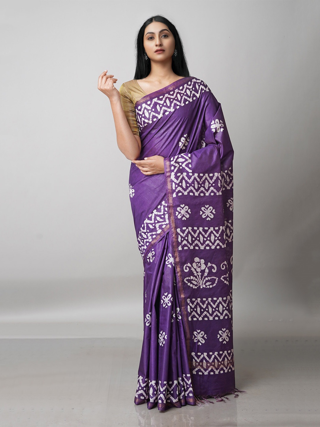 

Unnati Silks Purple & Silver-Toned Batik Pure Silk Handloom Chanderi Saree