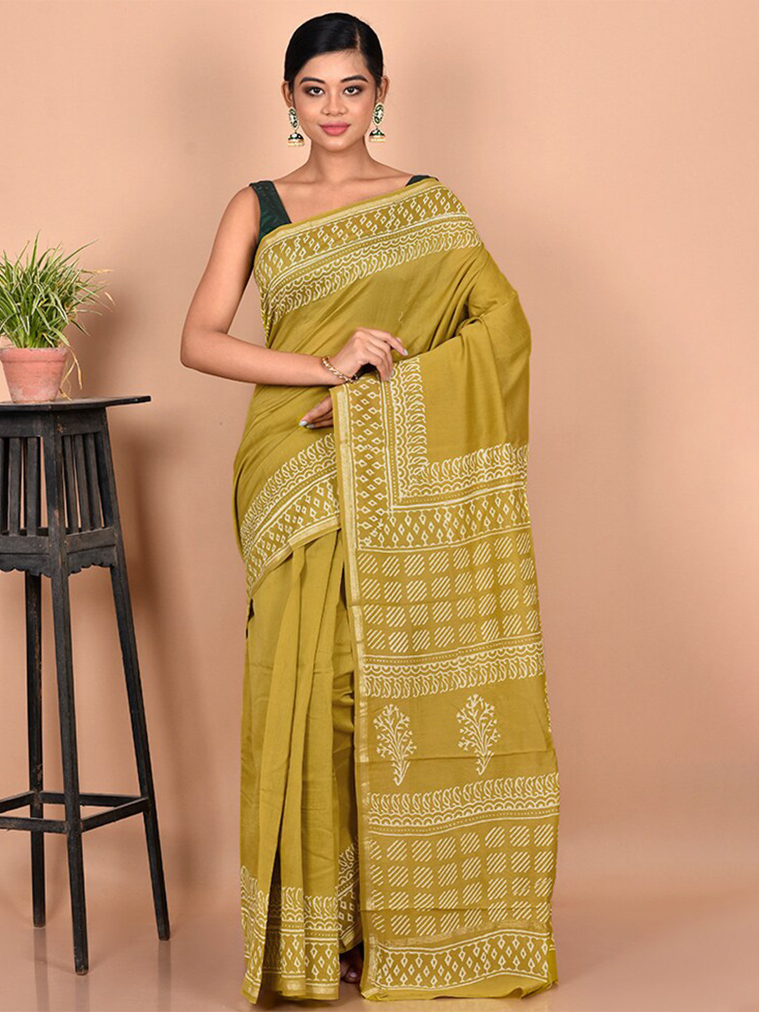 

AllSilks Lime Green & White Pure Cotton Chanderi Saree