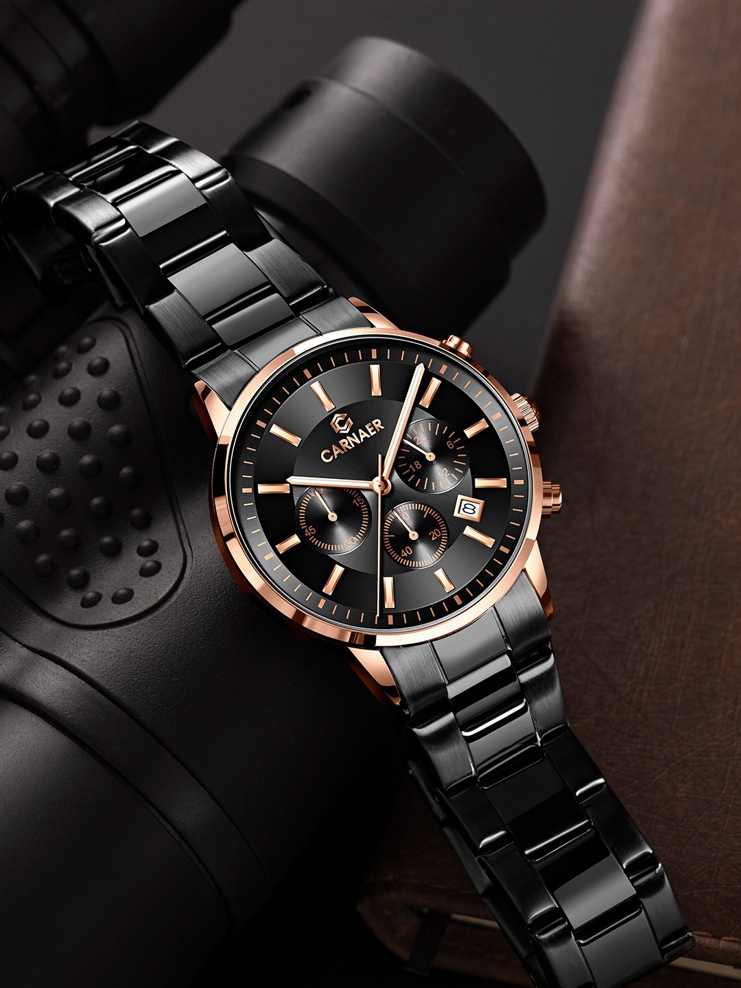 

Carnaer Men Black Dial & Black Stainless Steel Bracelet Style Straps Analogue Chronograph Watch