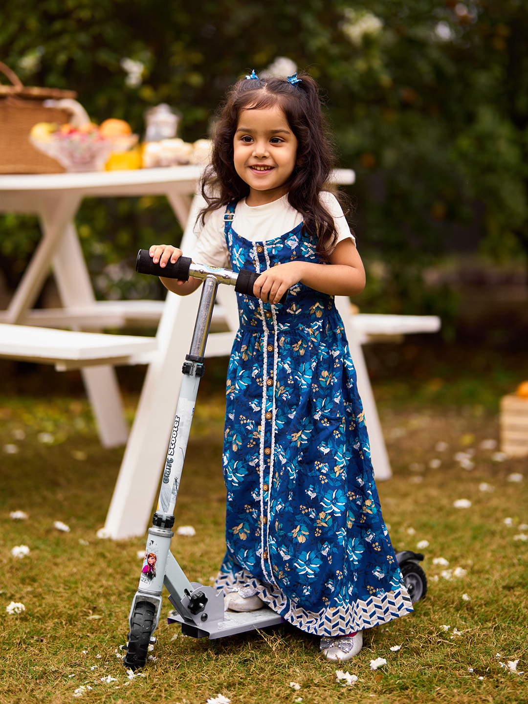 

AURELIA Girls Blue & White Printed T-shirt