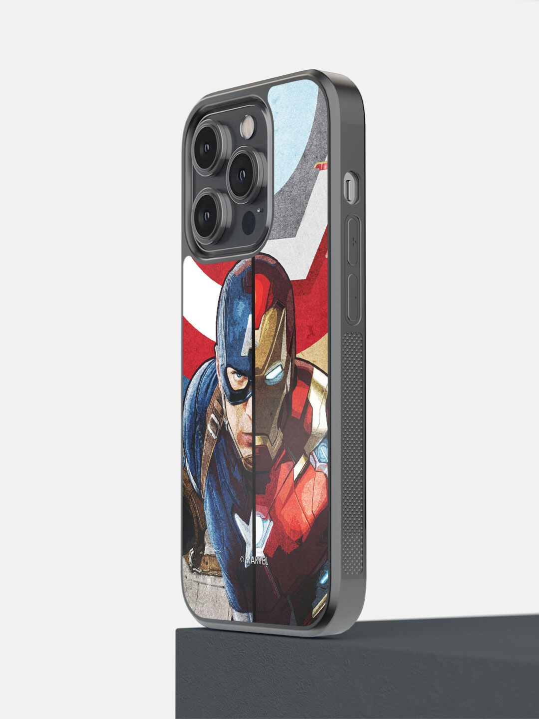 

macmerise Red & Blue Man vs Machine Printed iPhone 14 Bumper Case