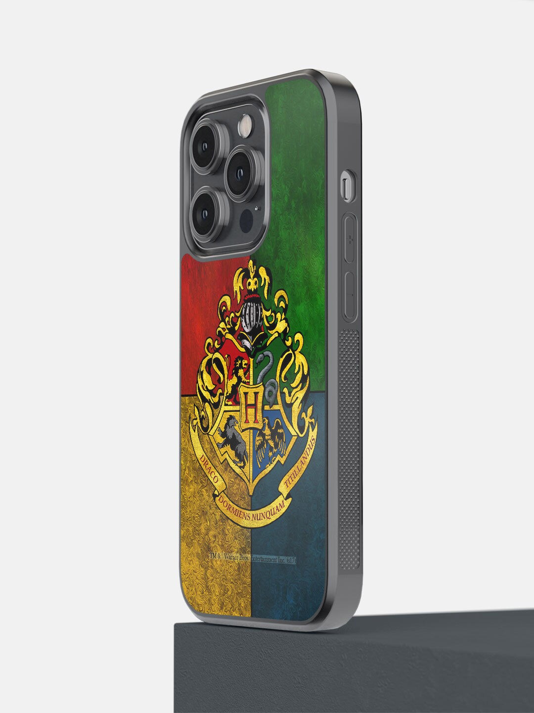 

macmerise Red & Green Hogwarts Sigil Print Polycarbone iPhone 14 Pro Phone Back Case