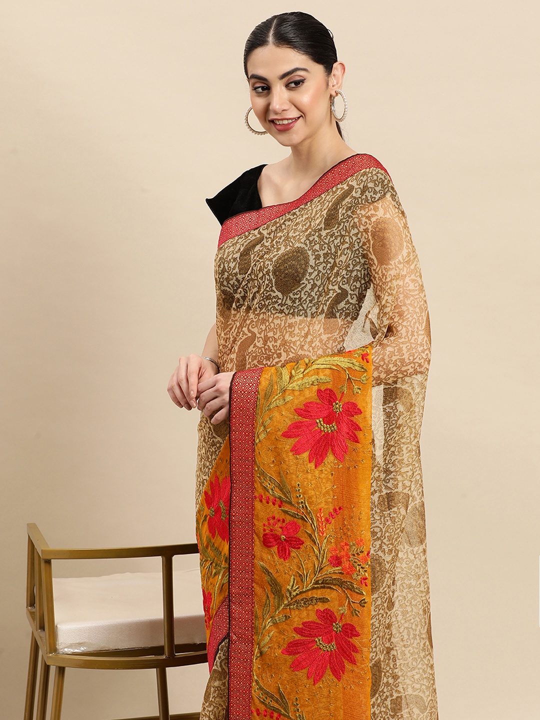 

SANGAM PRINTS Floral Zari Silk Blend Kota Saree, Beige