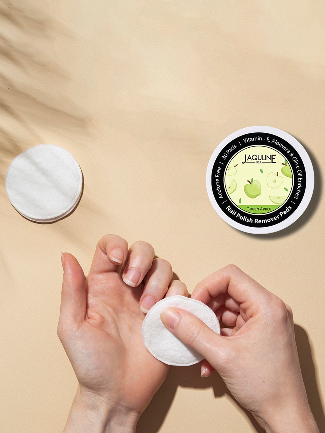 

Jaquline USA Green Apple Nail Polish Remover Pads - 30 Pads, White